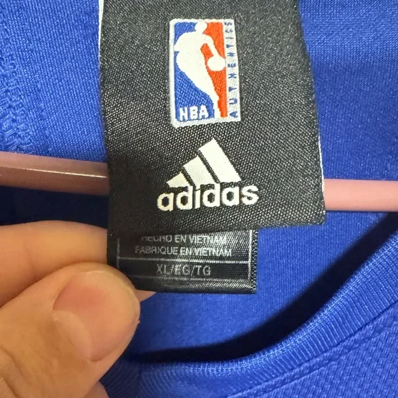 Men Detroit pistons shirt XL - Picture 4 of 6